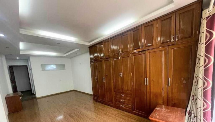 Bán nhà KĐT Xa La Hà Đông, 50m2, Phân lô, mặt tiền 4,5m, kinh doanh, giá chỉ 10 tỷ.